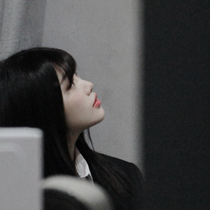 精品女同一区二区三区免费播放
